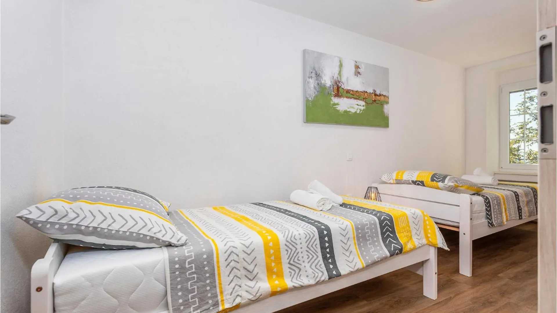 Nice Home In Smrika With Kitchen 0*,  Croatia